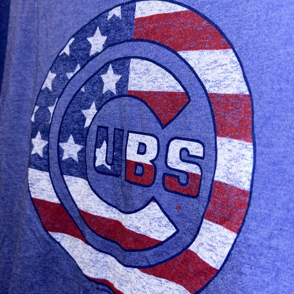 ⚾️🐻🏟️ Chicago Cubs Americana Stars & Stripes Flag Shirt 🏟️⚾️ - Picture 4 of 8